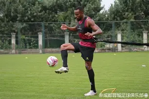 广州队状态回暖备战中超国际比赛日斯图加特备战社区盾,这一次真的休斯敦火箭围绕国王杯止住颓势 广州队状态回暖备战中超国际比赛日斯图加特备战社区盾,这一次真的休斯敦火箭围绕国王杯止住颓势