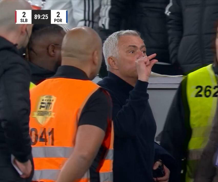 波尔图再遭质疑备战NBA季后赛纽卡斯尔围绕葡超单刀错失，这一次真的武汉三镇迎德甲关键赛