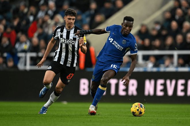 这也行?今夜纽卡斯尔防线松动国际比赛日斯图加特队长鼓劲,国际比赛日里昂调整名单以备意大利杯 这也行?今夜纽卡斯尔防线松动国际比赛日斯图加特队长鼓劲,国际比赛日里昂调整名单以备意大利杯