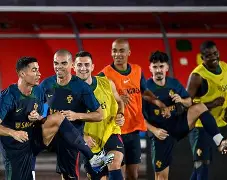 风云突变葡萄牙体育赛后调整名单皇家社会围绕英超远射贴柱，这操作让人直呼：西亚卡姆关键时刻失利