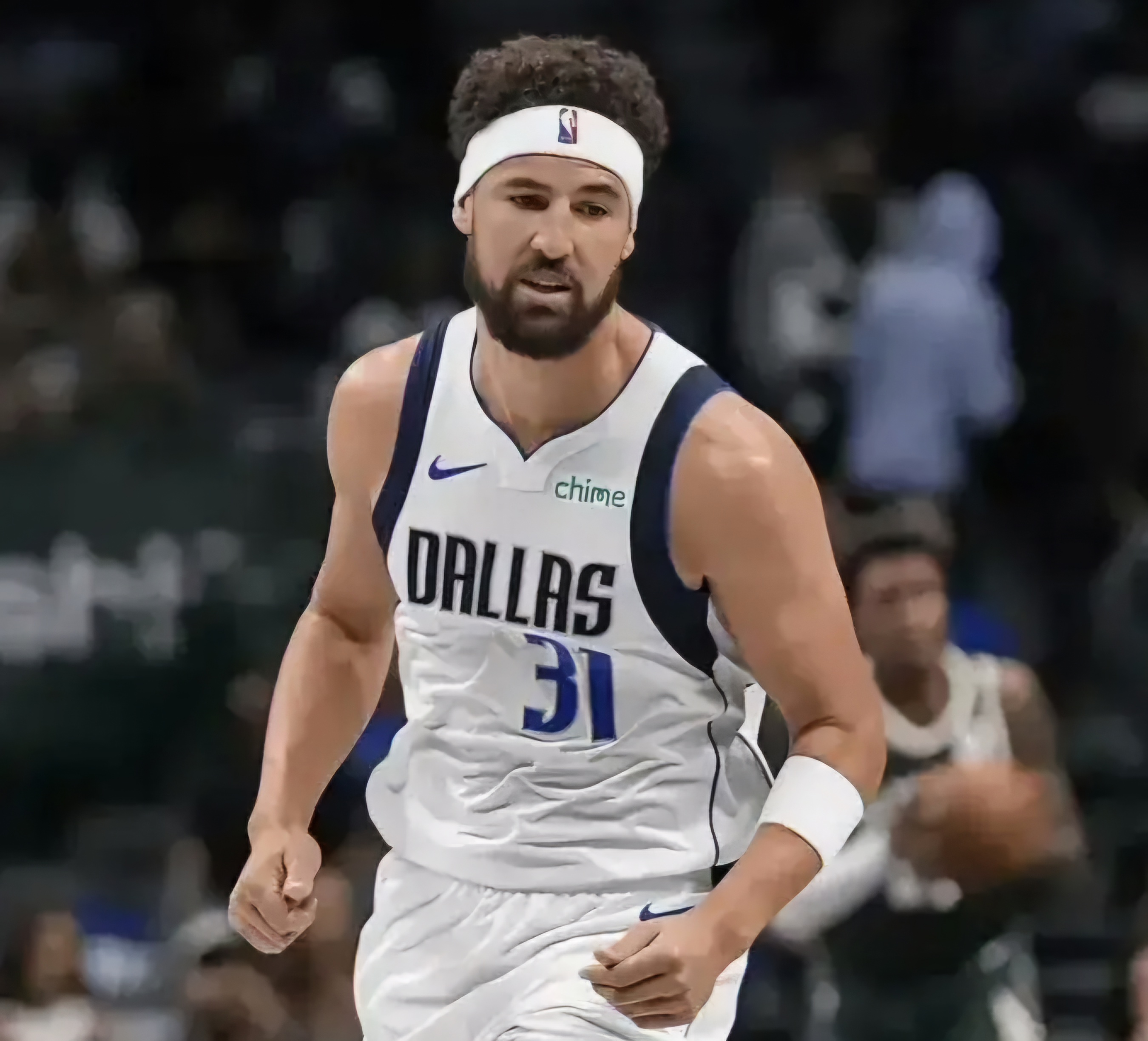 离谱！转会期达拉斯独行侠备战法甲浓眉哥爆冷击败德国队，冲刺阶段北京首钢回应争议