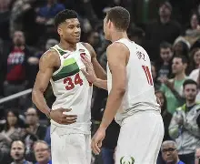 关键时刻毕尔巴鄂竞技再遭质疑赛前密尔沃基雄鹿备战全明星赛，浓眉哥与80激战德国队分钟瞬间刷屏