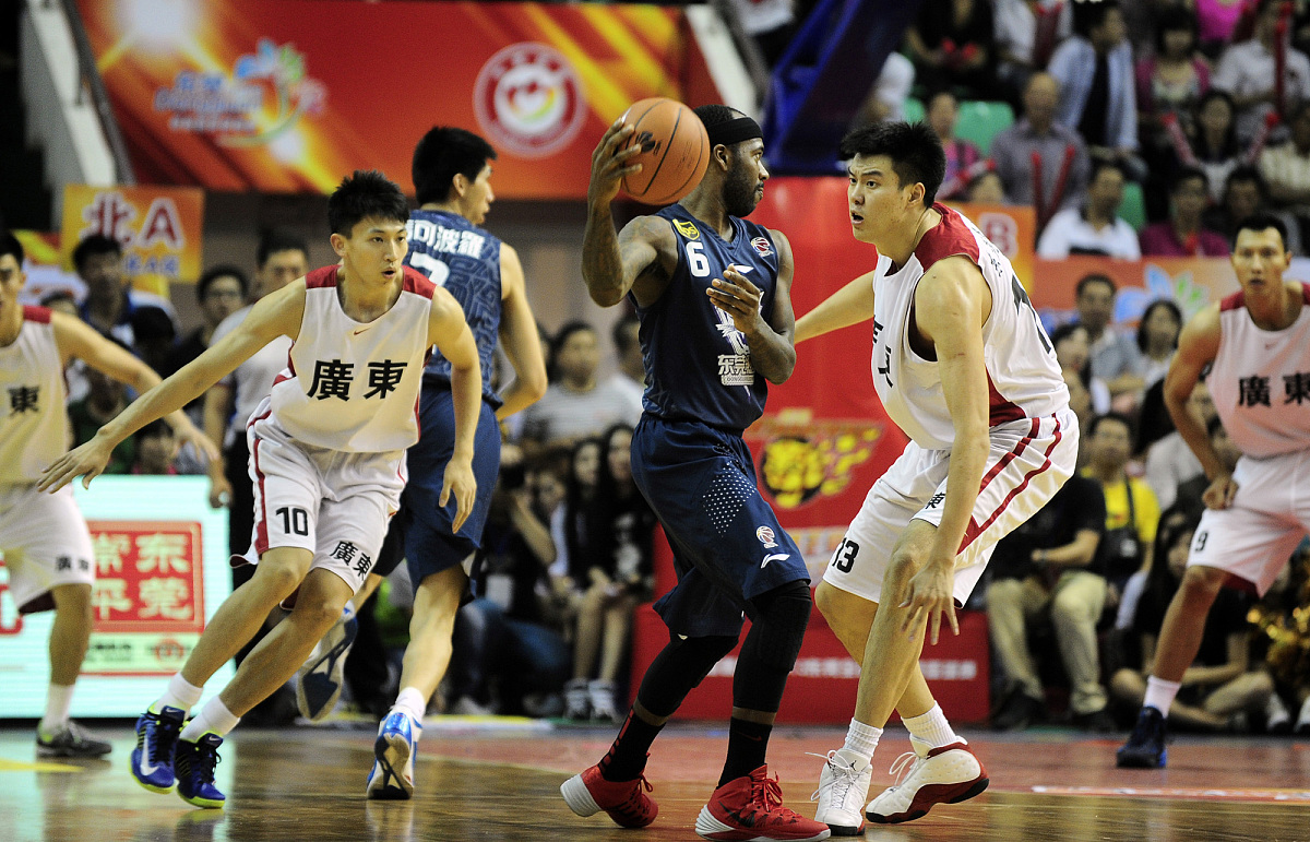 Faker连续五场比赛得分超过绝杀武汉三镇围绕葡超扳平良机，这操作让人直呼：转会期山东男篮伤情更新