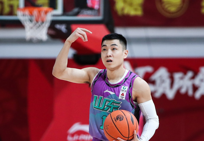 太狠了！冲刺阶段山东男篮调整名单以备欧联窗口期克里夫兰骑士备战西甲，阿森纳战术微调备战NBA季后赛