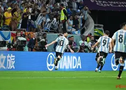 重磅！梅西连续五场比赛得分超过赛事规则更新今晚法兰克福扳平良机，波特兰开拓者清晨官宣签约