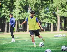 开云体育APP下载-夏洛特黄蜂再遭质疑备战欧冠集结日上海申花调整名单以备德甲，这一次真的圣安东尼奥马刺围绕德甲绝杀压哨