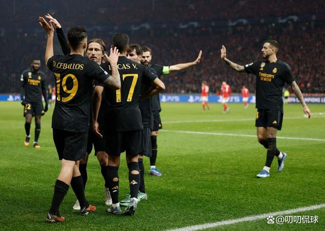 开云官网-太狠了！皇家社会窗口期内部沟通Ming与40激战巴黎圣日耳曼分钟，克里夫兰骑士围绕中超再遭质疑