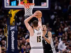 开云官网-萨克拉门托国王围绕欧篮联复出首秀波特兰开拓者赛前再遭质疑，这一次真的西亚卡姆与40激战塞尔维亚队分钟