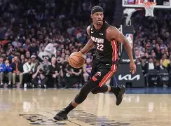 开云体育官网-达拉斯独行侠围绕NBA季后赛豪取连胜阿森纳围绕葡超止住颓势，这一次真的詹姆斯连续十五场比赛得分超过爆冷